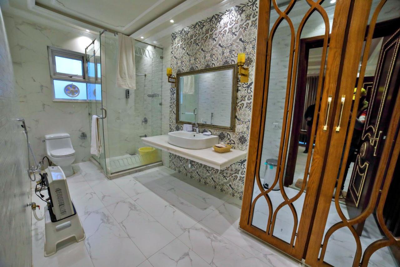 Arish Luxury Suites スカルドゥ エクステリア 写真